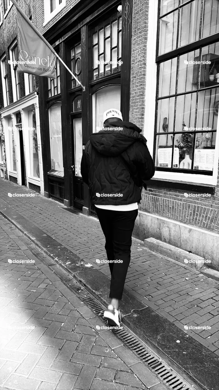 Photo 2 de James